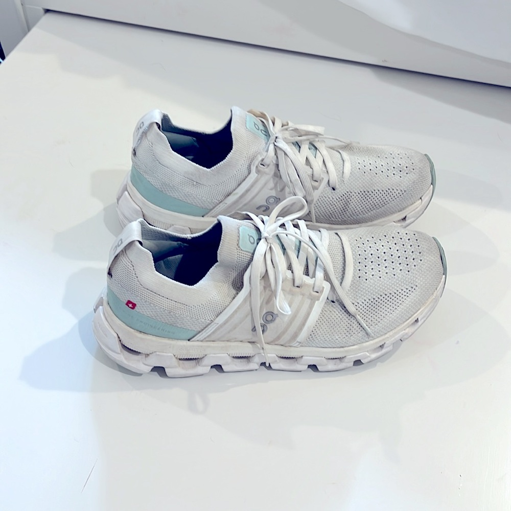 On CloudSwift 3 Running Shoes